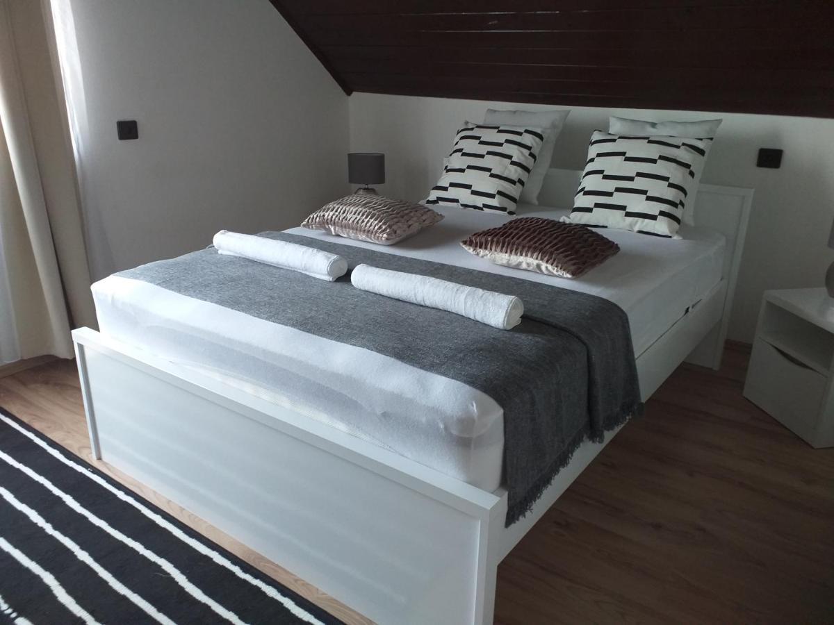Art Inn Apartmanhaz Balaton-Gyenesdiás Zewnętrze zdjęcie