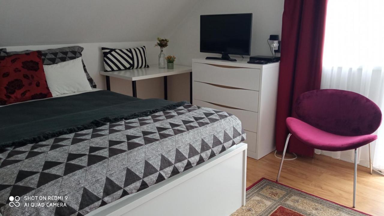 Art Inn Apartmanhaz Balaton-Gyenesdiás Zewnętrze zdjęcie